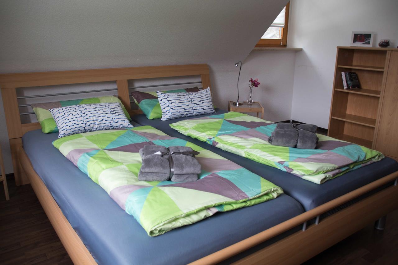 Schwanstetten Ferienwohnung Weiher - Naehe Nuernberg / Messe חדר תמונה
