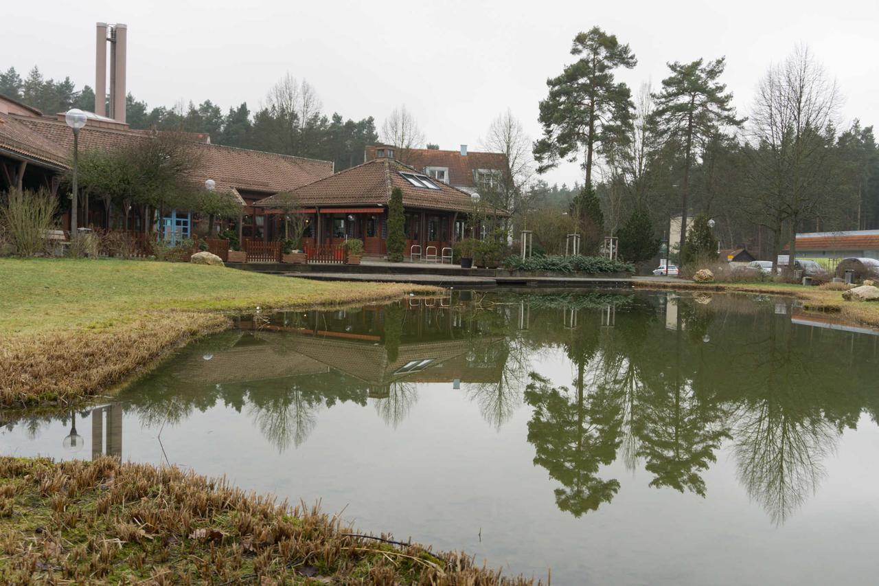 Schwanstetten Ferienwohnung Weiher - Naehe Nuernberg / Messe מראה חיצוני תמונה